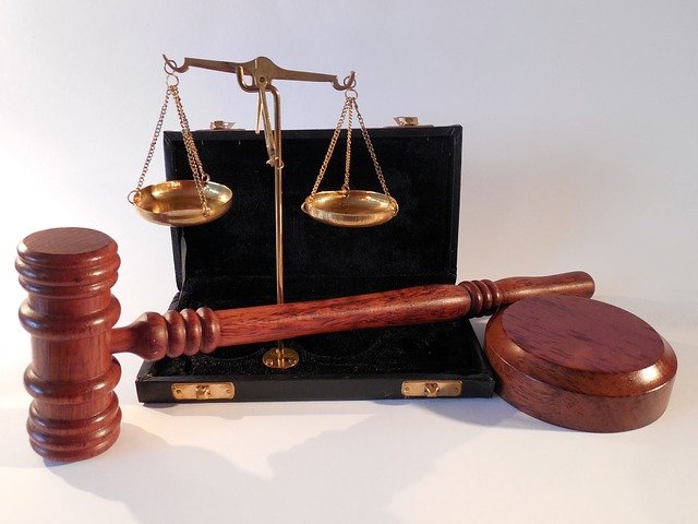 W czym zdoła nam pomóc radca prawny? W których rozprawach i w jakich dziedzinach prawa wspomoże nam radca prawny?